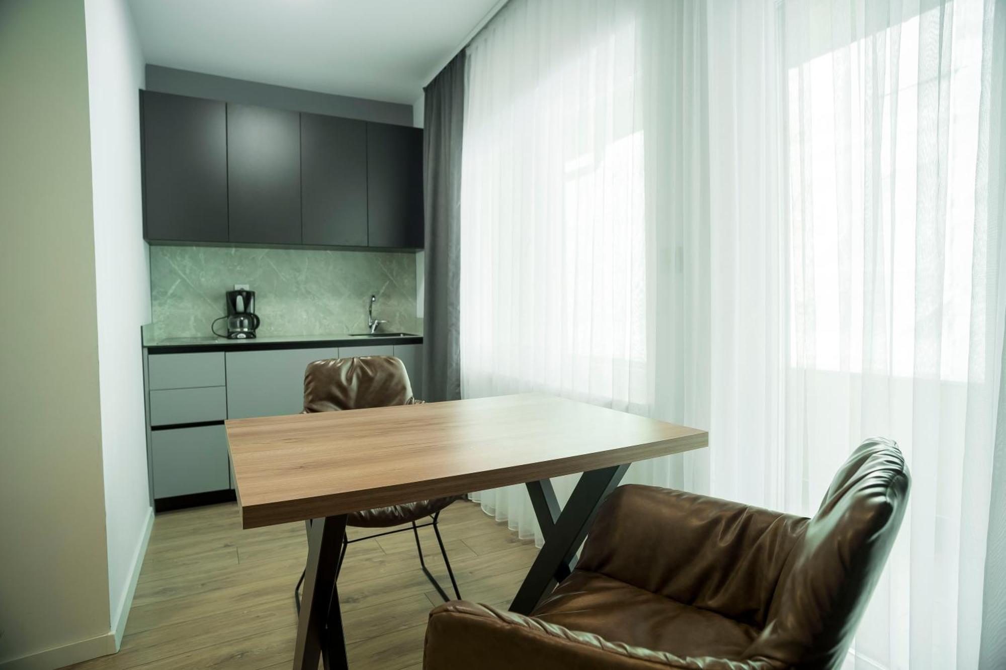 Lux Apartments 프리슈티나 외부 사진